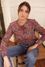 Blouse Juliette fleurie col claudine volanté In April 1986
