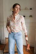 Blouse Mila fleurie rouge vert col volanté In April 1986