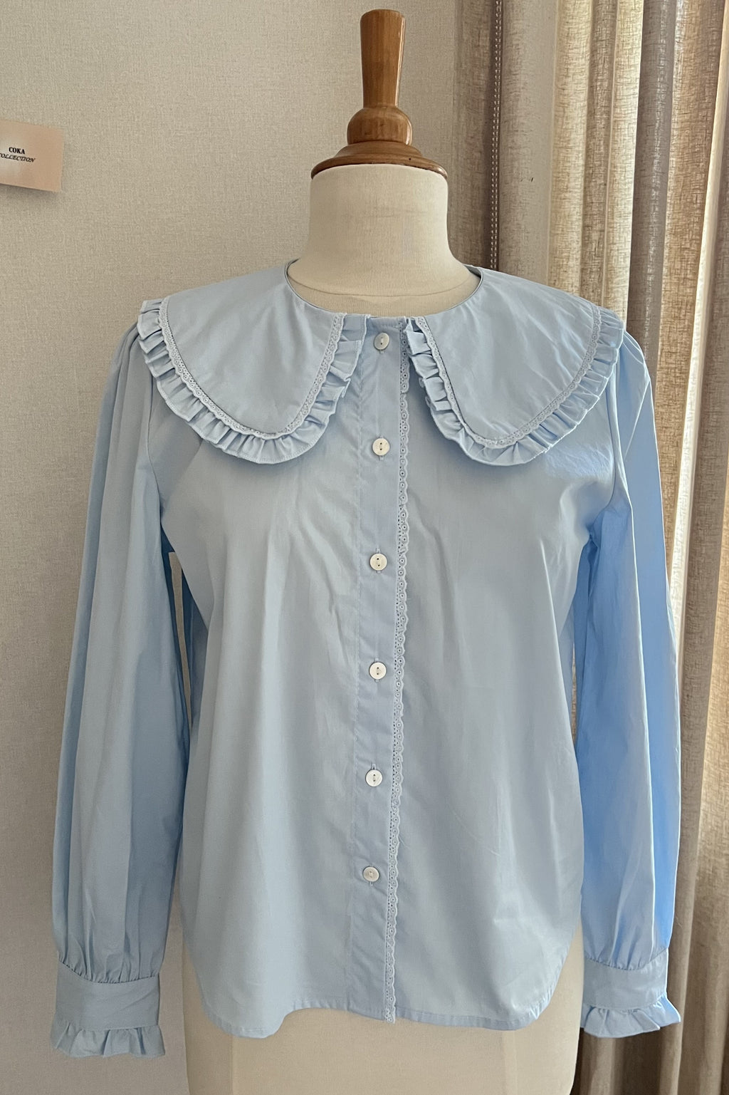 Blouse Sacha col claudine bleu ciel Lili & Lala - vue de face