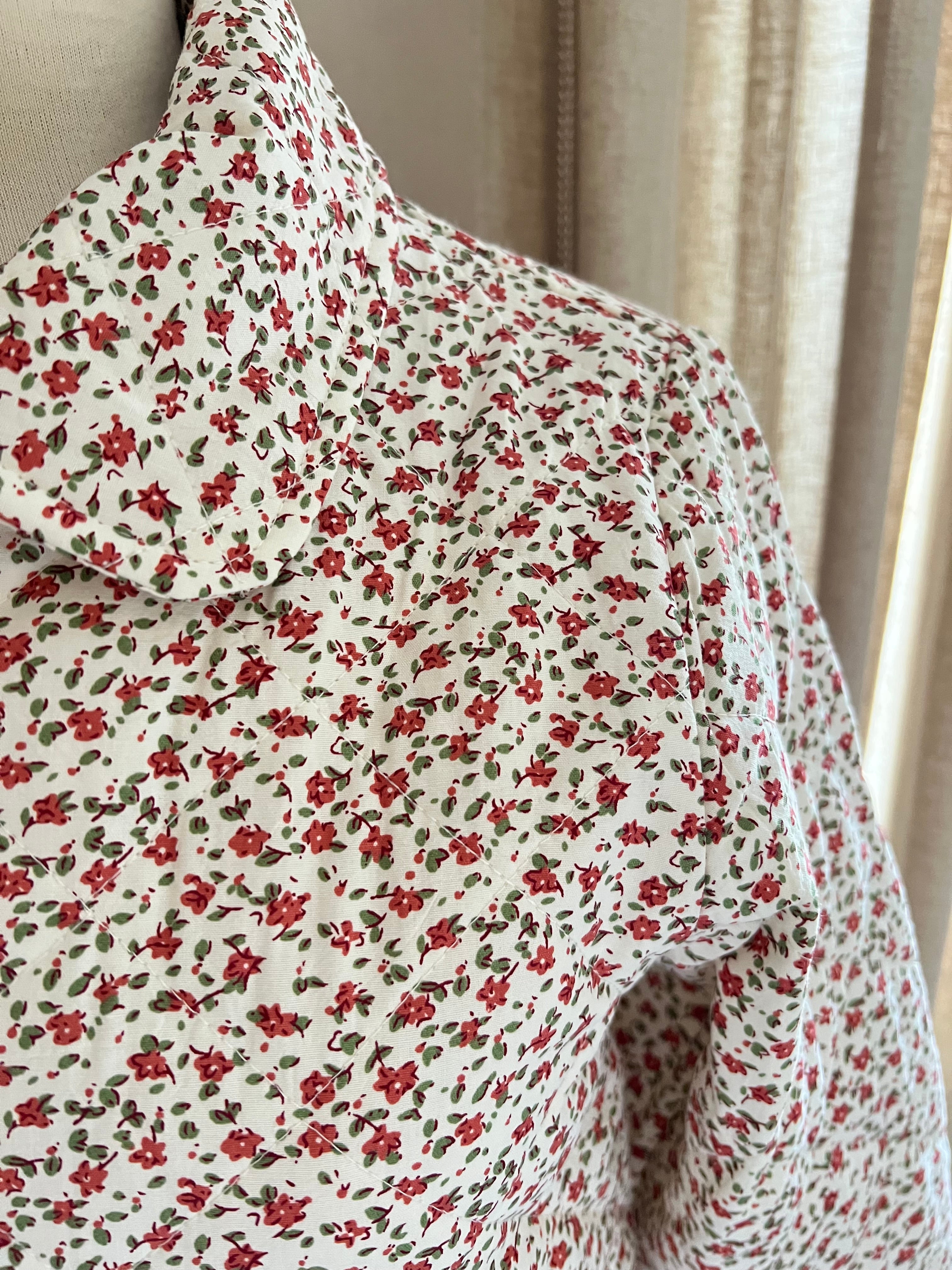 Veste fleurie In April 1986 Hélène - détail col arrondi rose bordeaux