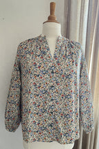 Blouse Inès liberty multicolore Lili & Lala avec manches bouffantes - vue de face