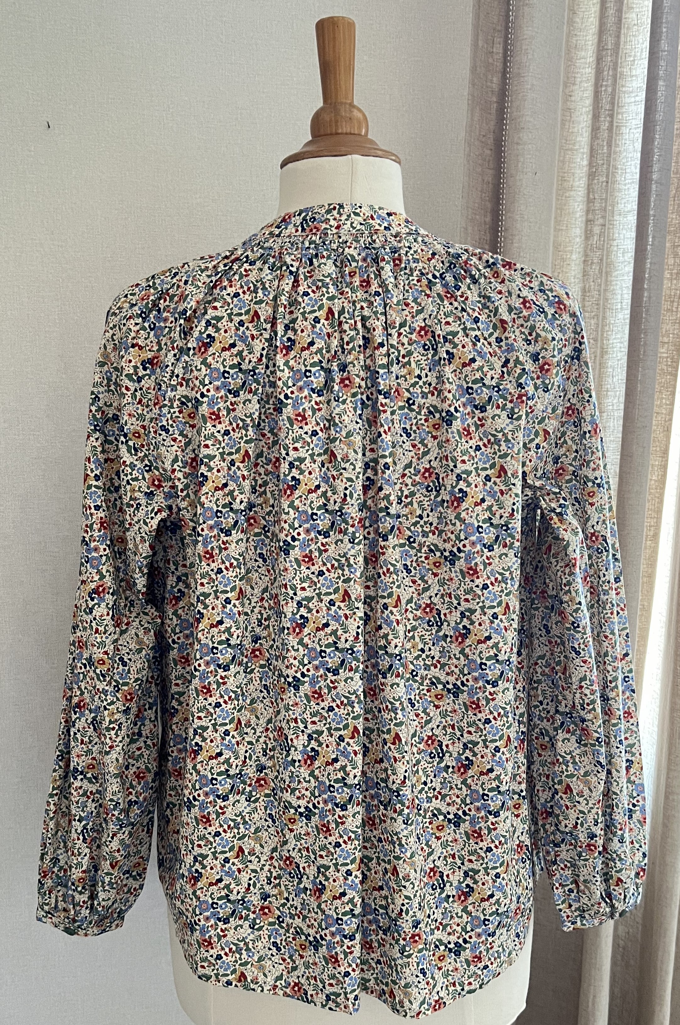Vue arrière blouse Inès Lili & Lala liberty multicolore