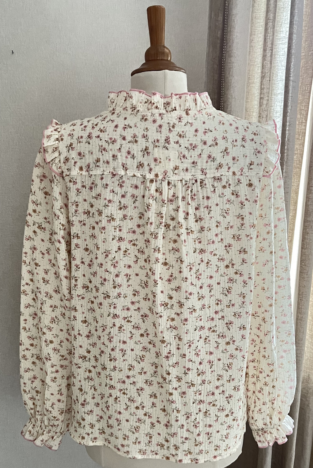 Vue de dos blouse Margot fleurie Lili & Lala