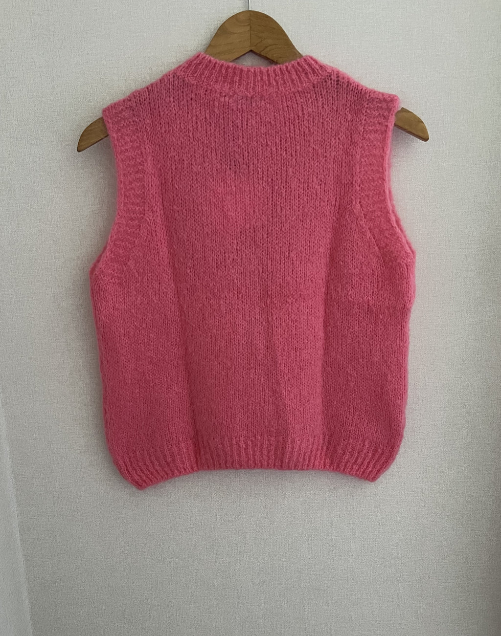 Pull sans manches rose fabrication italienne - vue de dos