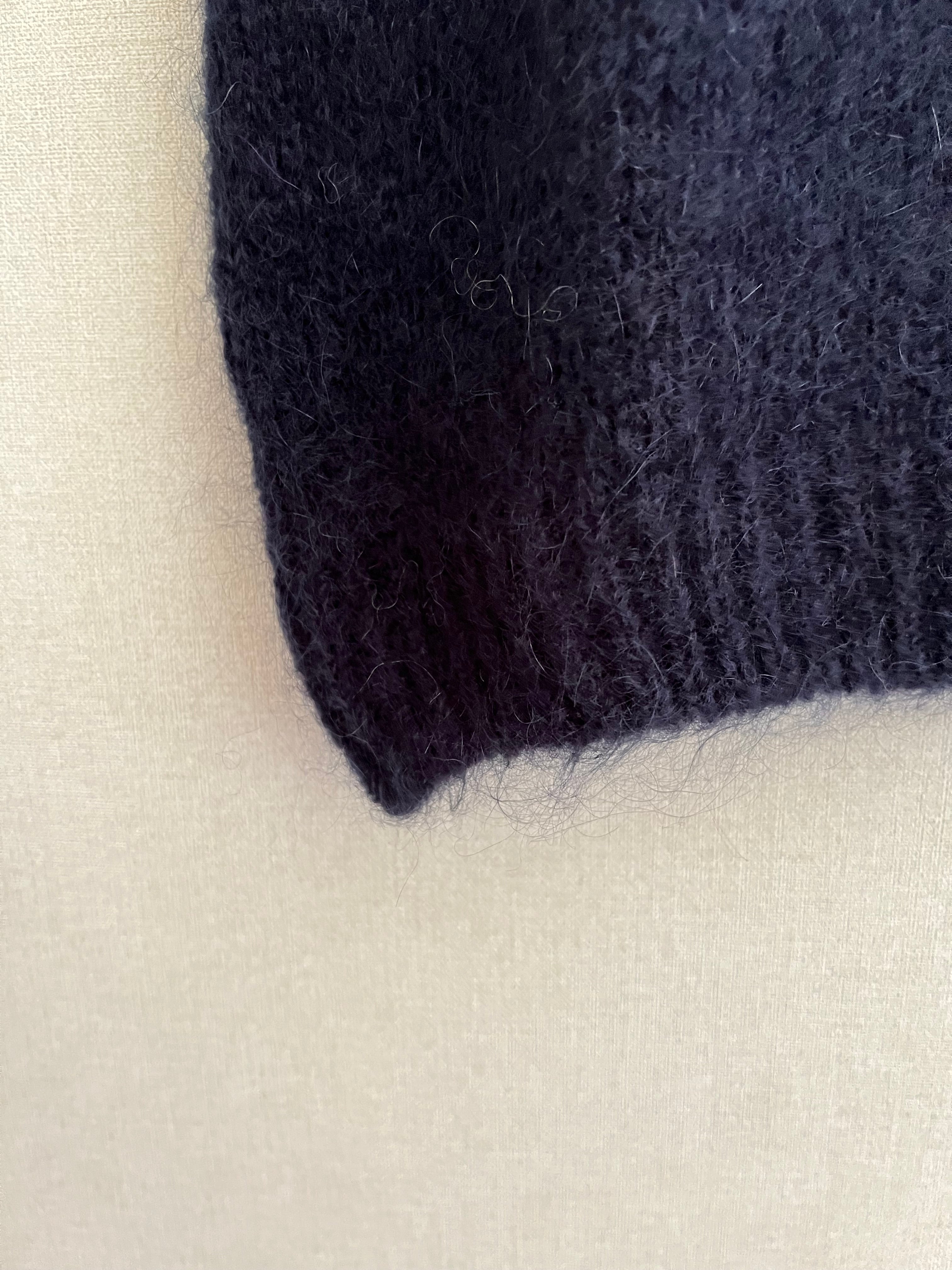 Pull mohair femme bleu marine - détail bas côtelé