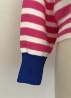 Gilet femme rayé rose blanc coupe confortable - détail finitions bleues poignets