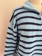 Pull maille douce rayures bleu ciel marine - style casual et moderne