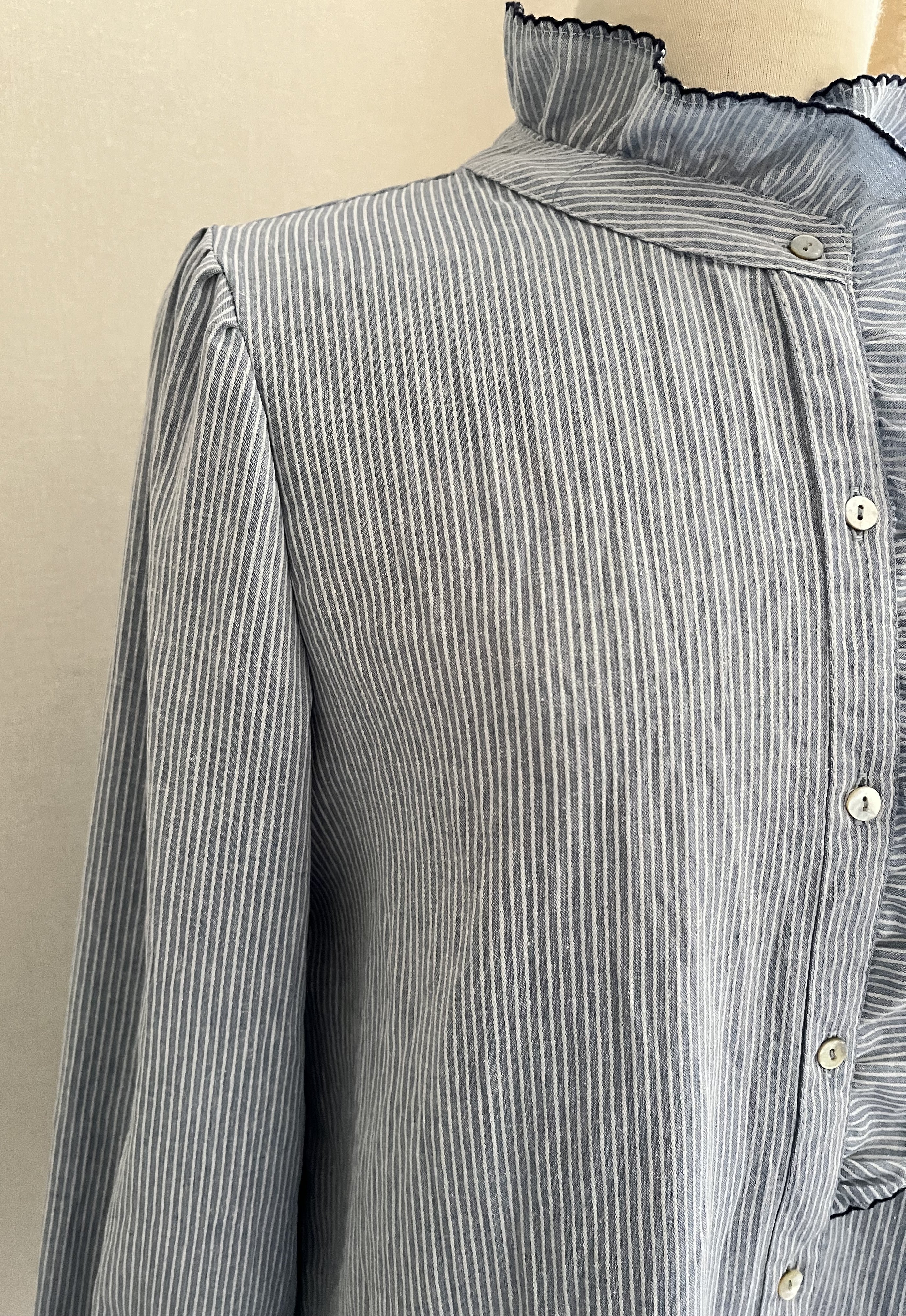 Blouse Ninon Season rayée bleu blanc - look chic casual