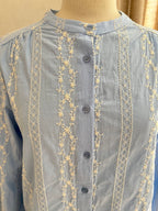 Détail broderie blouse Ella bleu ciel In April 1986
