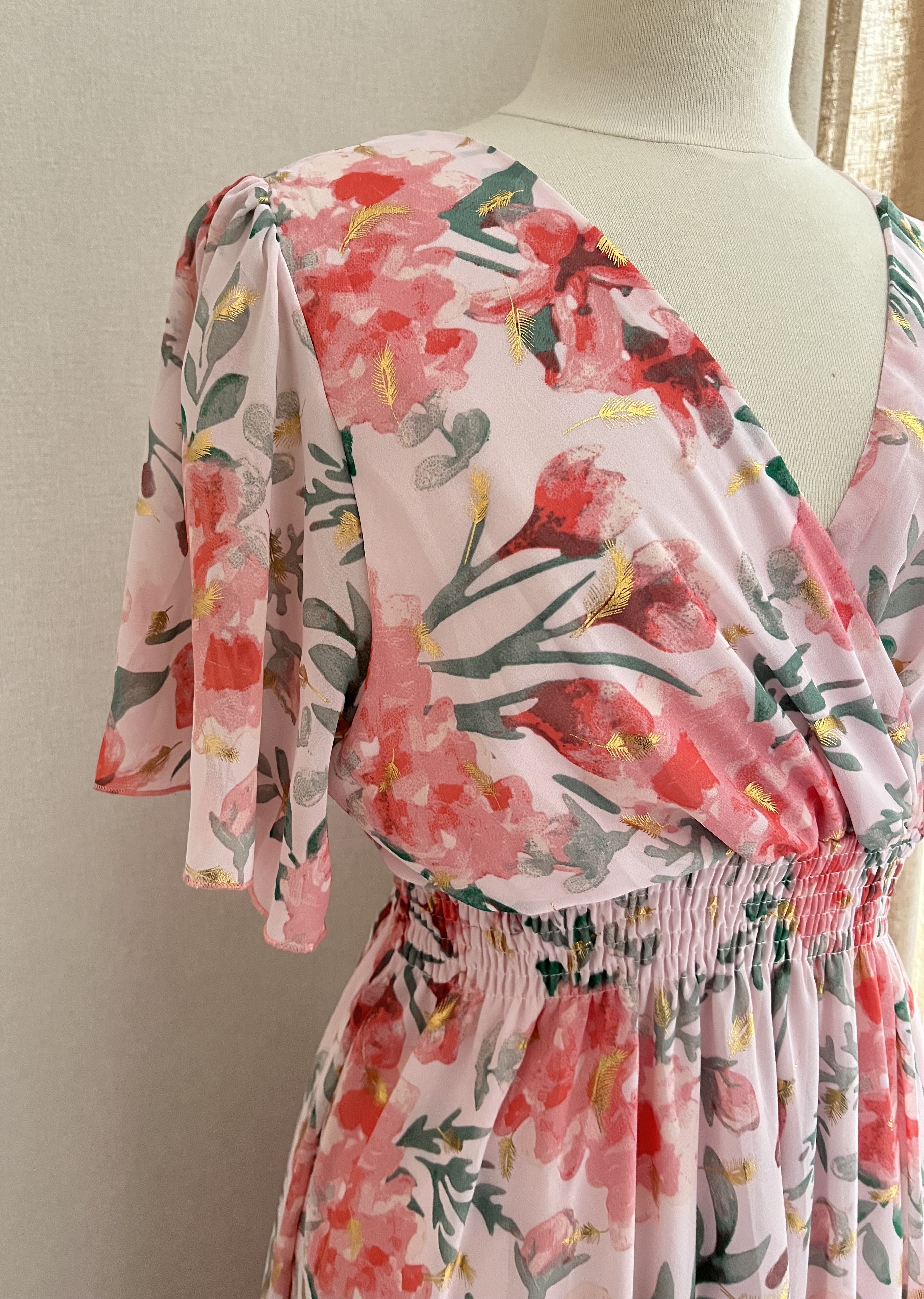 Robe Marion longue fluide imprimé floral rose taille élastiquée | Coka Collection