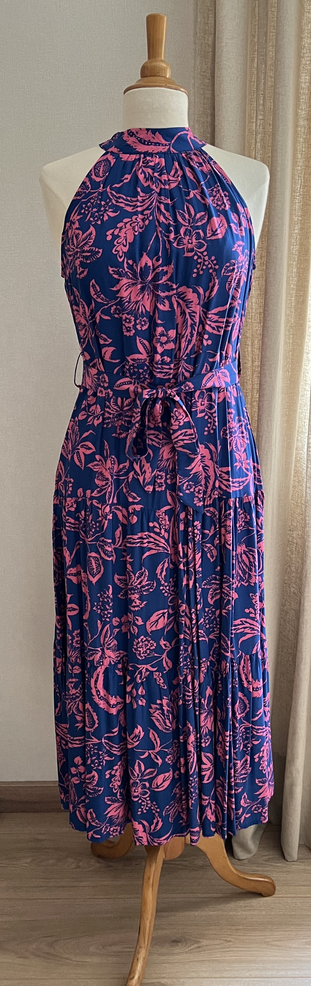 Robe Suzanne longue fleurie rose et bleue - vue de face - Coka Collection