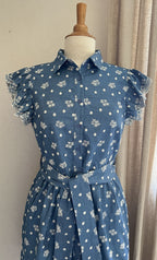 Robe Line brodée Kilky col chemise vue de face - Coka Collection