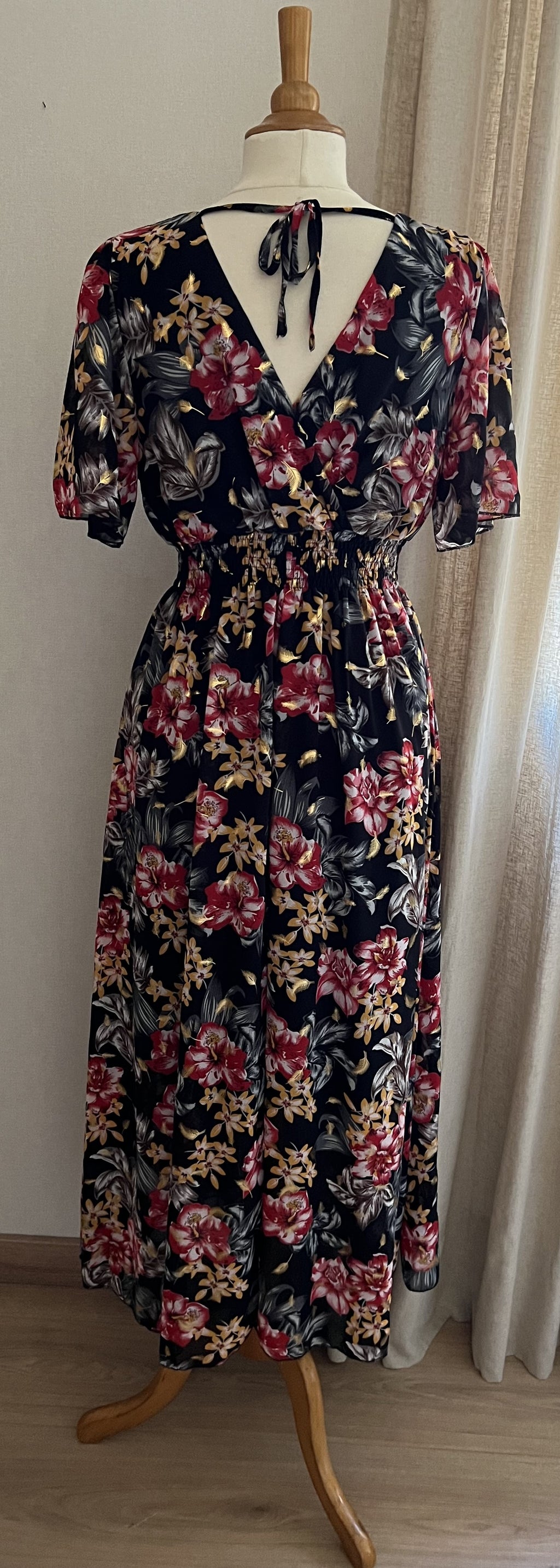 Robe Marion longue fleurie noire - vue de dos - Coka Collection