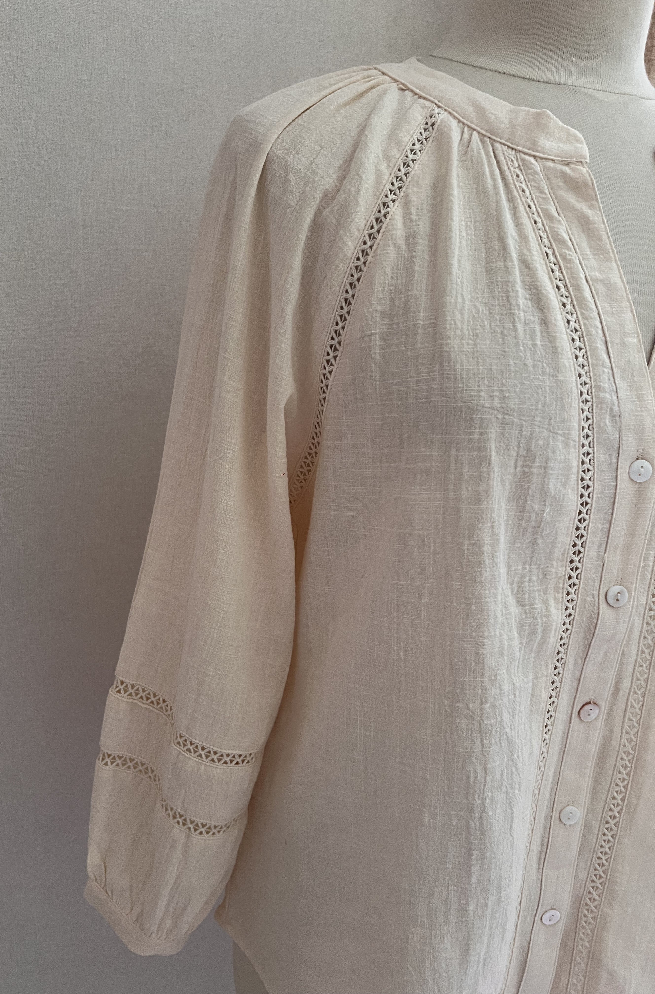 Blouse Sophie écru In April 1986