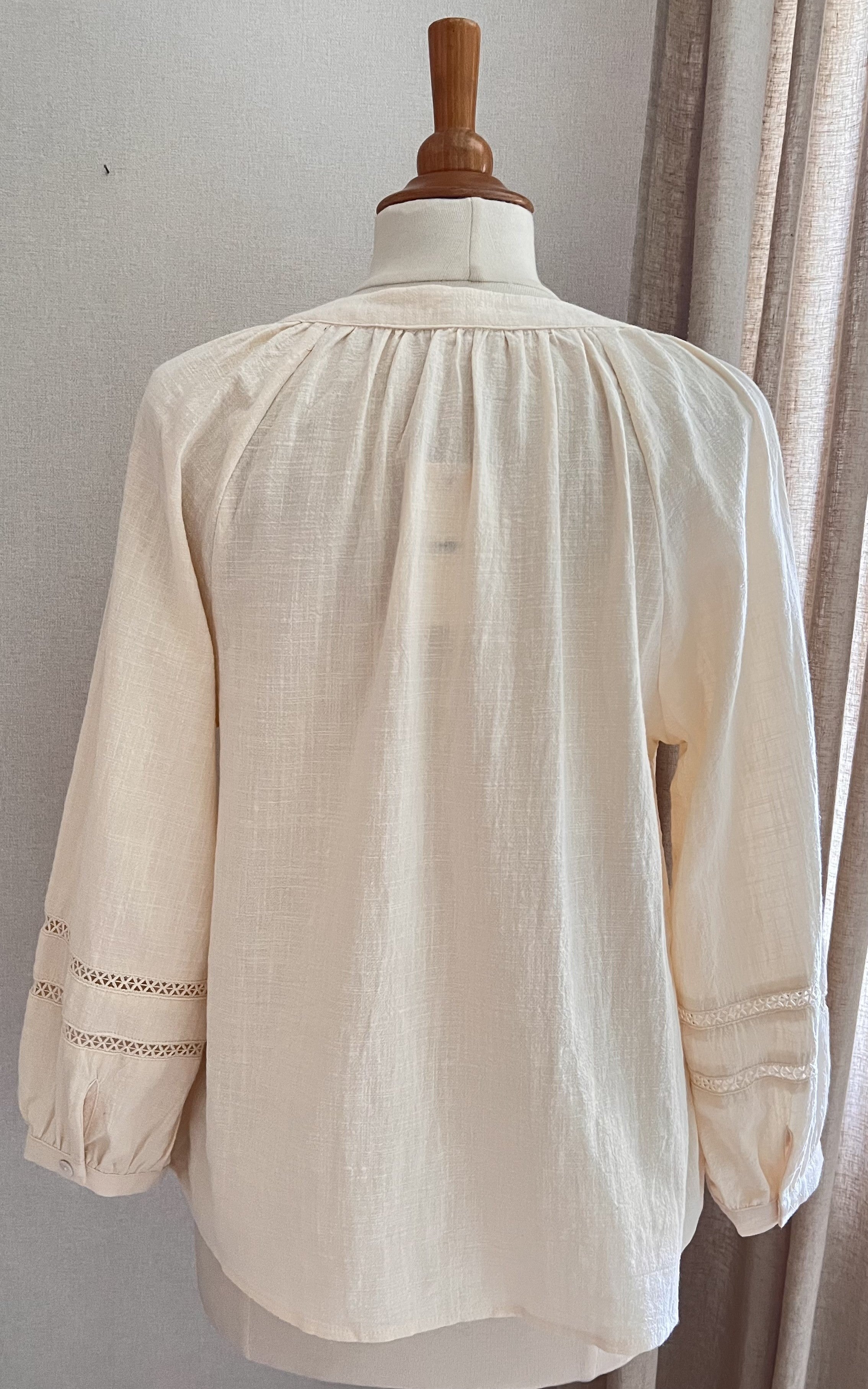 Blouse Sophie écru In April 1986