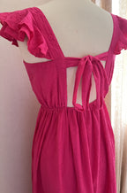 Robe Judith rose fuchsia – 3/4 dos, bretelles volantées | Coka Collection
