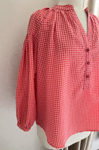 Blouse Gaëlle vichy rose et rouge Lili & Lala – détail imprimé vichy et tissu coton | Coka Collection