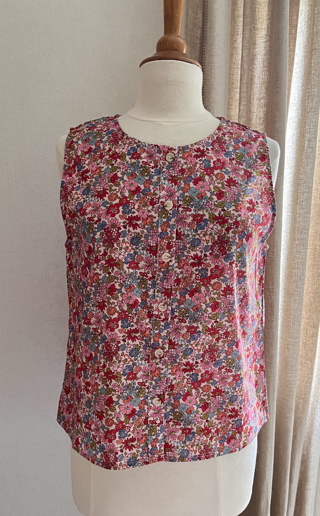 Blouse Victoire fleurie sans manches Lili & Lala