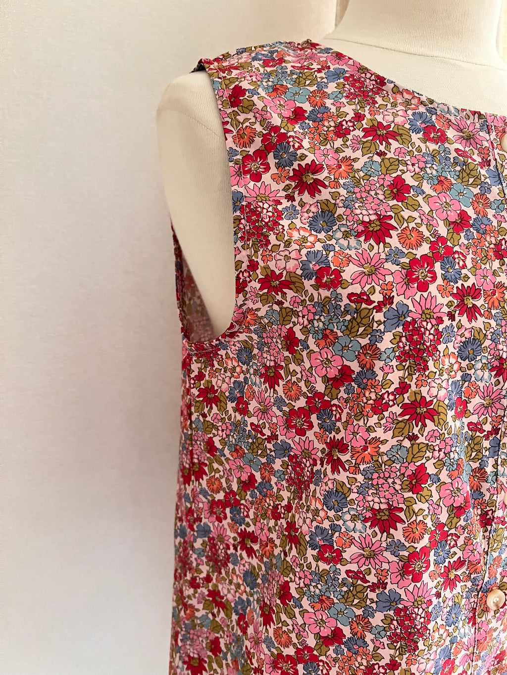 Blouse Victoire fleurie sans manches Lili & Lala