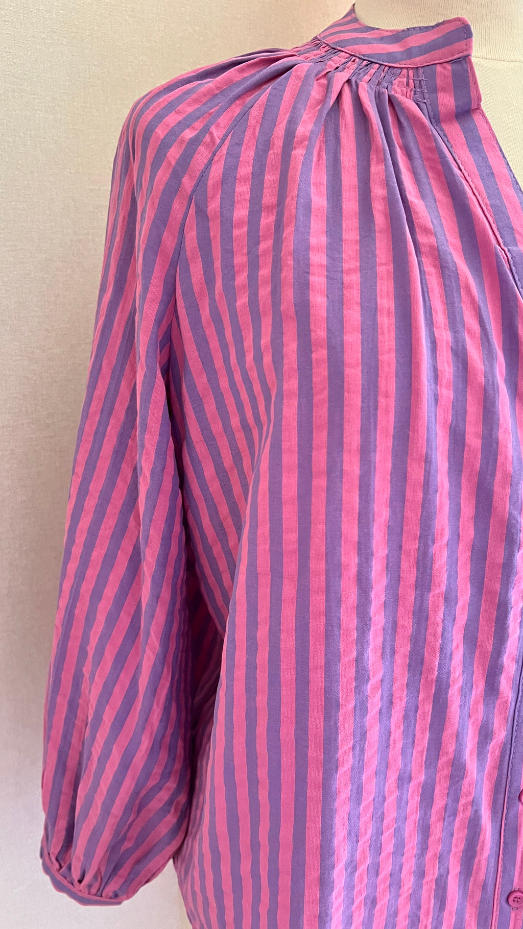 Blouse Ambre rayée rose et violet Lili & Lala – détail tissu | Coka Collection