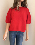 Pull Rémi rouge en mohair – vue de face, encolure ronde | Coka Collection