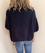 Pull Rémi marine en mohair – vue de dos, coupe droite et souple | Coka Collection
