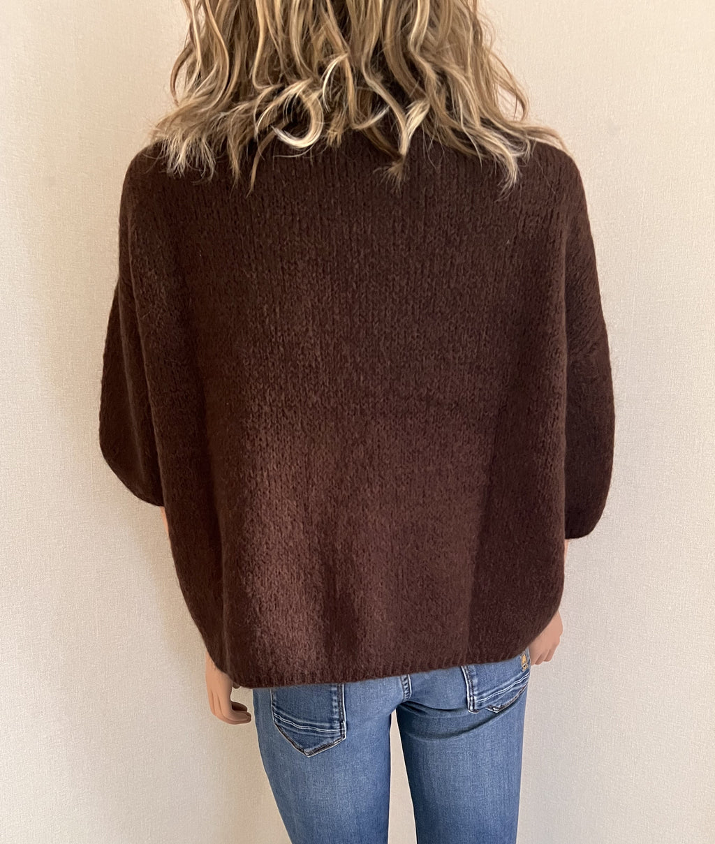 Pull Rémi marron en mohair – vue de dos, coupe droite et souple | Coka Collection