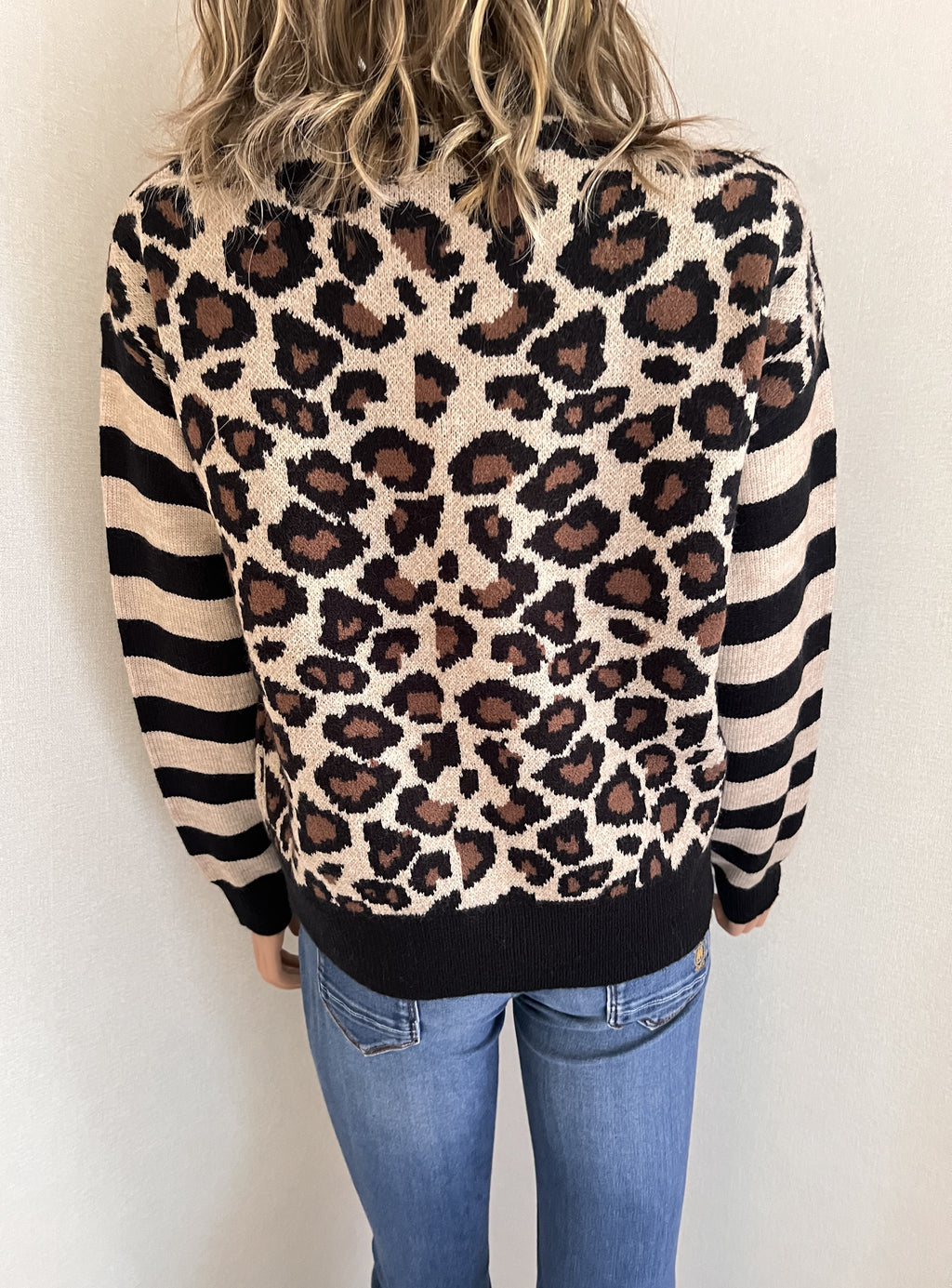  Gilet Léon léopard et rayures noir beige – vue de dos | Coka Collection