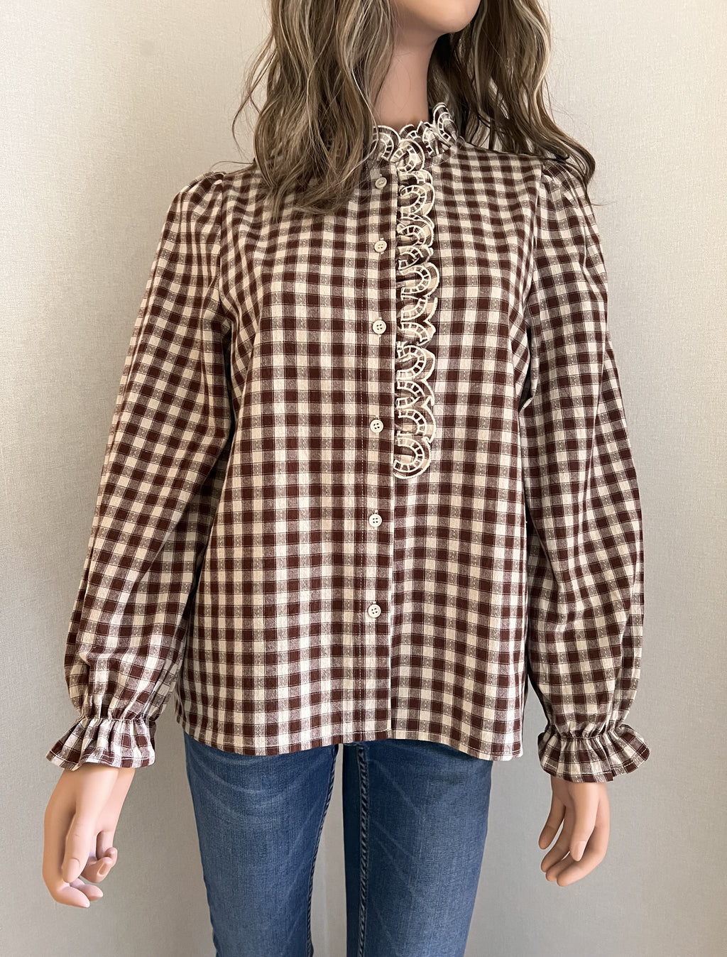 Chemise Amalya vichy marron écru In April 1986 – vue de face, coupe droite | Coka Collection