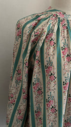 Blouse Claire rayée fleurie In April 1986 - style bohème chic