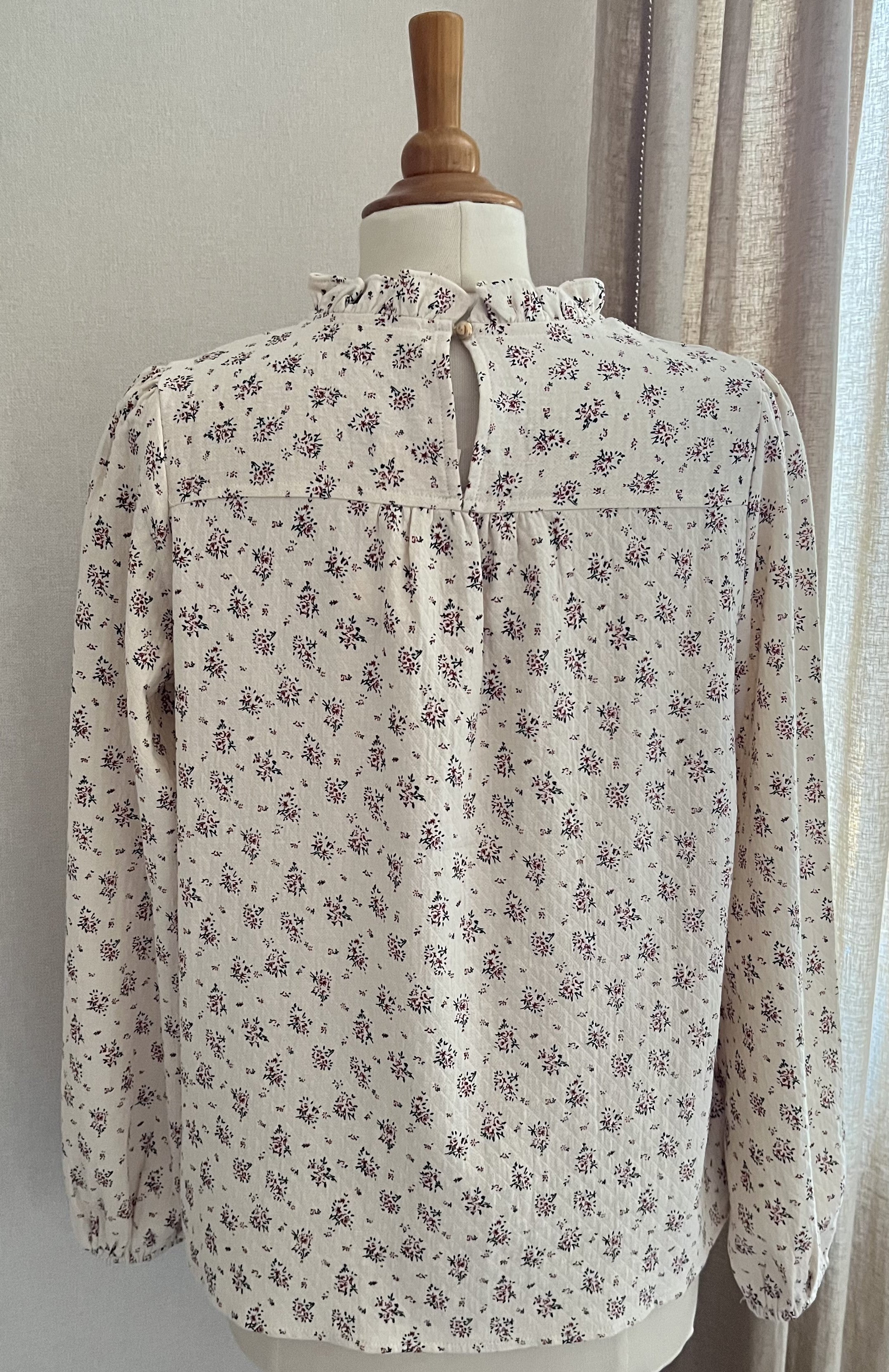 Blouse Lise Lili & Lala fleurie écru - vue de dos