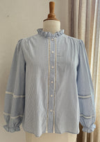 Blouse Clara rayée dentelle In April 1986 - vue de face - Coka Collection
